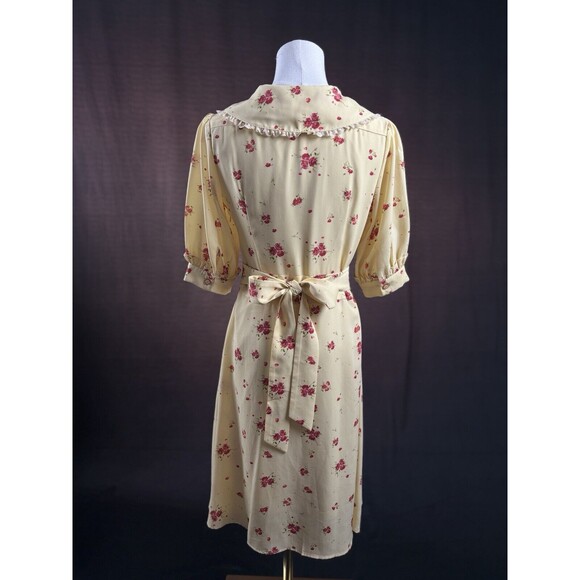 Super Cute Simple Retro “Fiona” Yellow & Red Rose Dress Medium - Picture 3 of 3